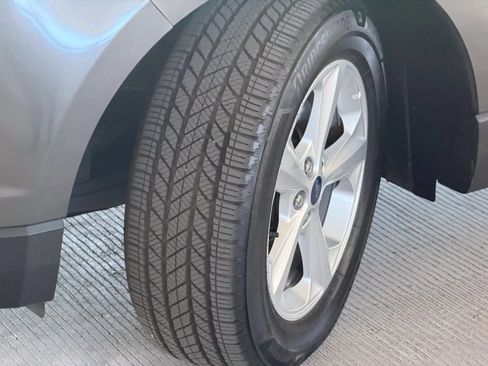 Used 2018 Ford Edge SE AWD/4WD image 14
