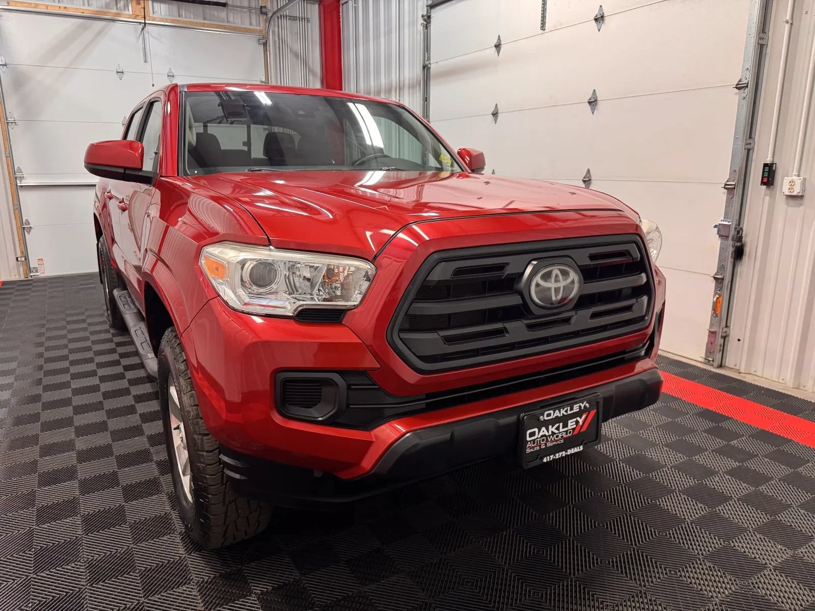 Used 2019 Toyota Tacoma SR w/ SR Convenience Package AWD/4WD image 6