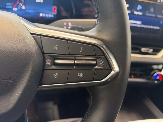 New 2027 Chevrolet Equinox LT w/ Convenience Package II FWD image 18