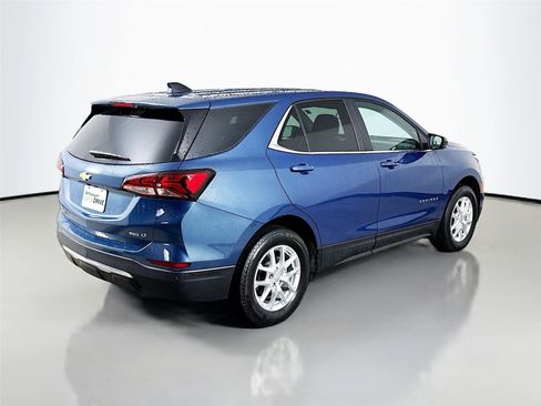 Used 2024 Chevrolet Equinox LT AWD/4WD image 9
