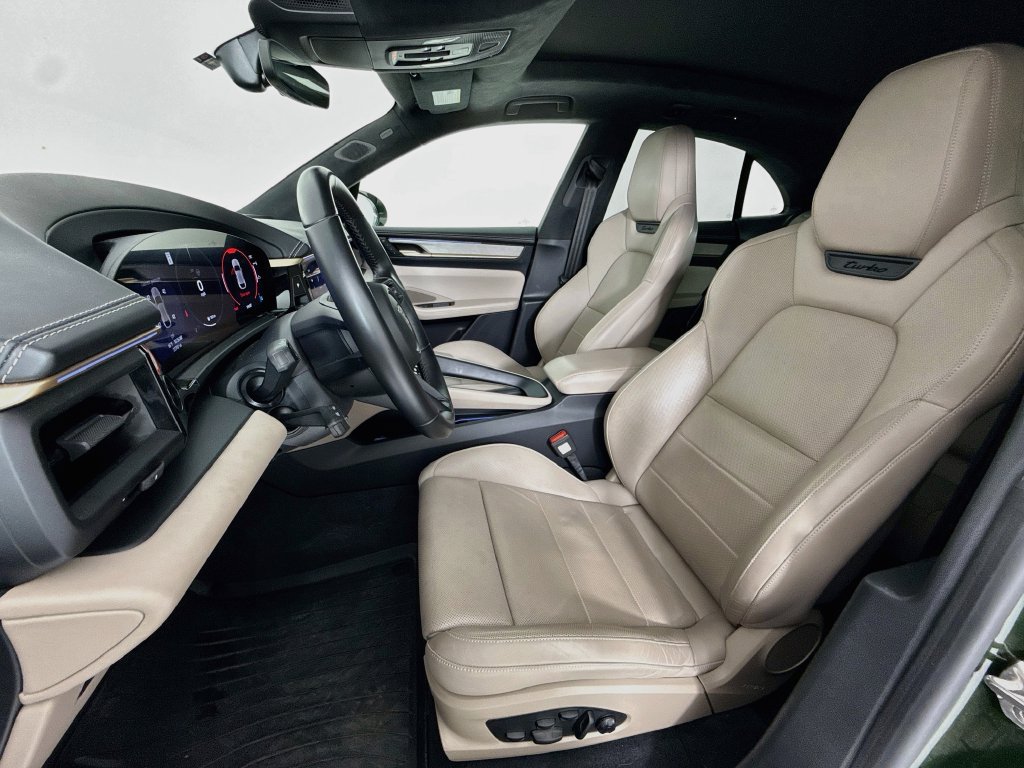 Certified 2024 Porsche Macan Turbo Electric AWD/4WD image 5