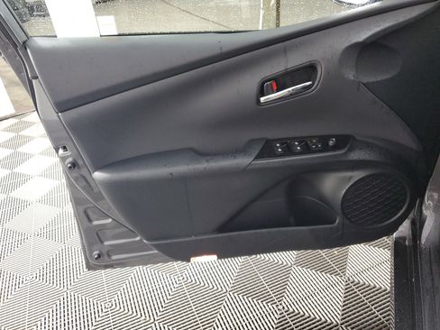 Used 2017 Toyota Prius Prime Advanced image 27