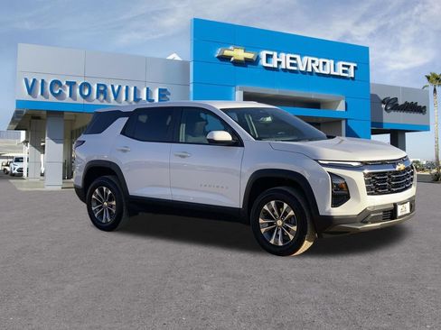 Certified 2026 Chevrolet Equinox LT FWD image 3