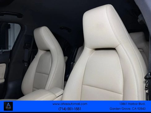 Used 2018 Mercedes-Benz CLA 250 image 27