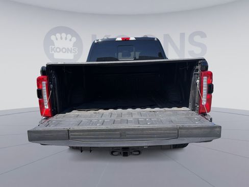 Used 2025 Ford F250 Lariat w/ Black Appearance Package AWD/4WD image 32