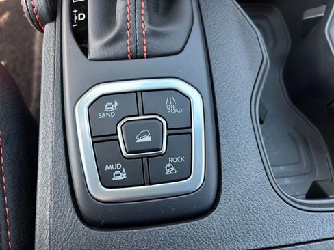 New 2026 Nissan Frontier PRO-4X w/ Tow Package image 16