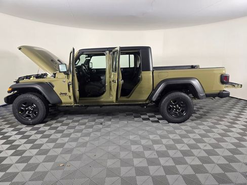 New 2026 Jeep Gladiator Sport image 15