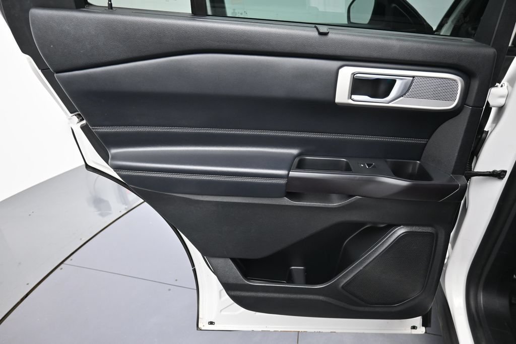 Used 2020 Ford Explorer Limited AWD/4WD image 26