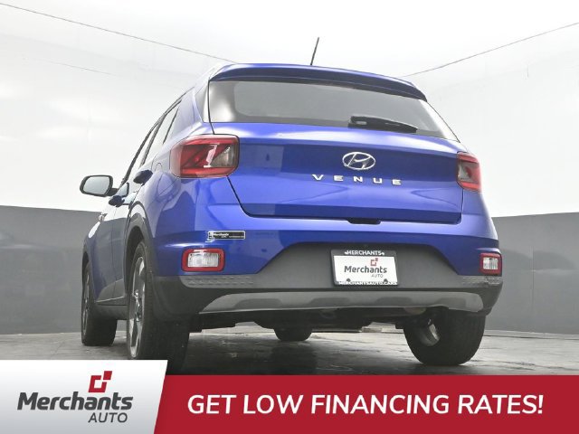 Used 2023 Hyundai Venue SEL FWD image 40