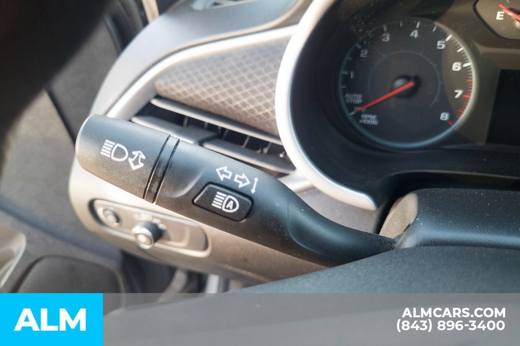 Used 2024 Chevrolet Malibu LT FWD image 15