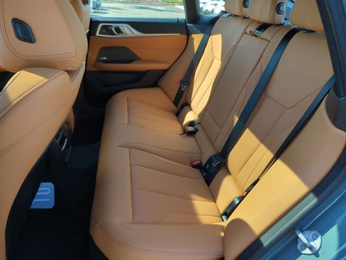 Used 2025 BMW i4 eDrive40 w/ Driving Assistance Package image 31