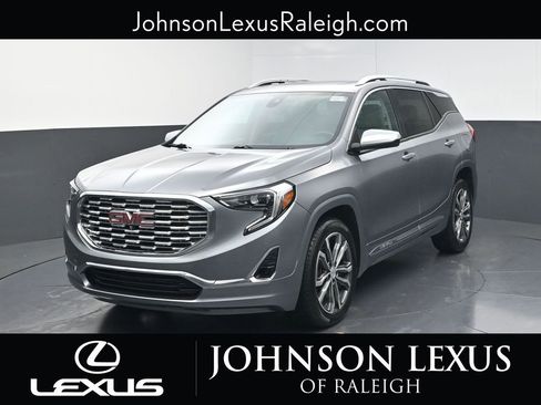 Used 2020 GMC Terrain Denali w/ Denali Premium Package image 1