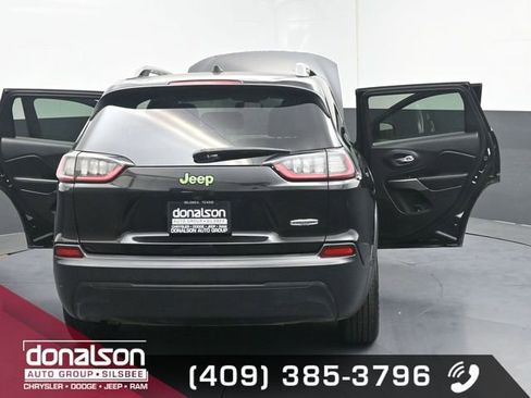 Used 2019 Jeep Cherokee Latitude Plus image 24