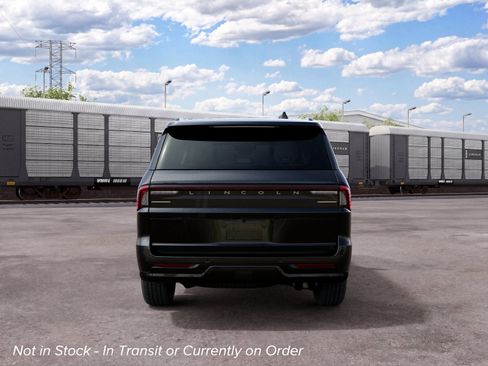 New 2027 Lincoln Navigator Reserve w/ Jet Appearance Package AWD/4WD image 7