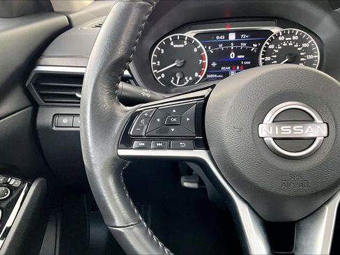 Used 2023 Nissan Altima 2.5 SV w/ SV Premium Package image 24