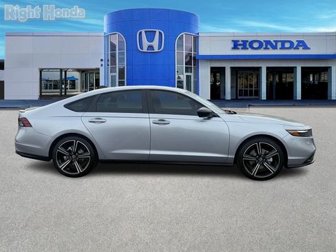 Used 2026 Honda Accord Sport image 9
