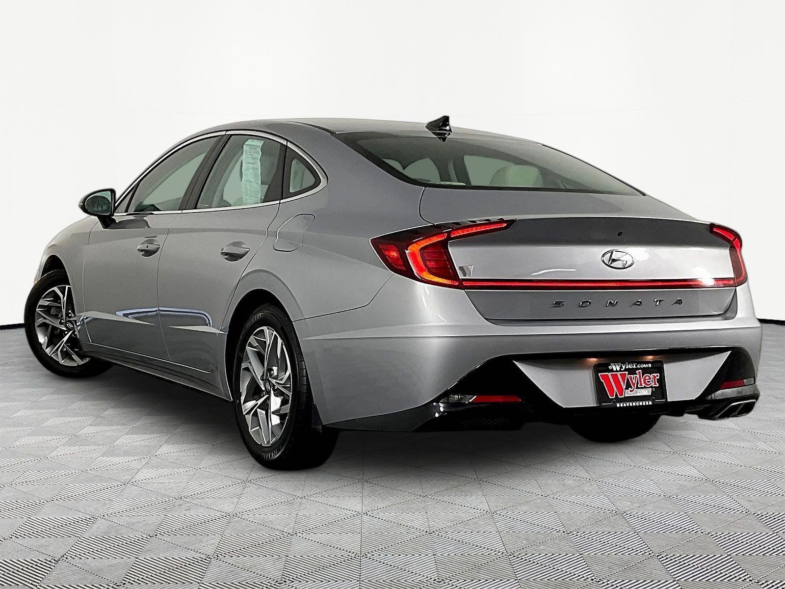 Used 2023 Hyundai Sonata SEL FWD image 11