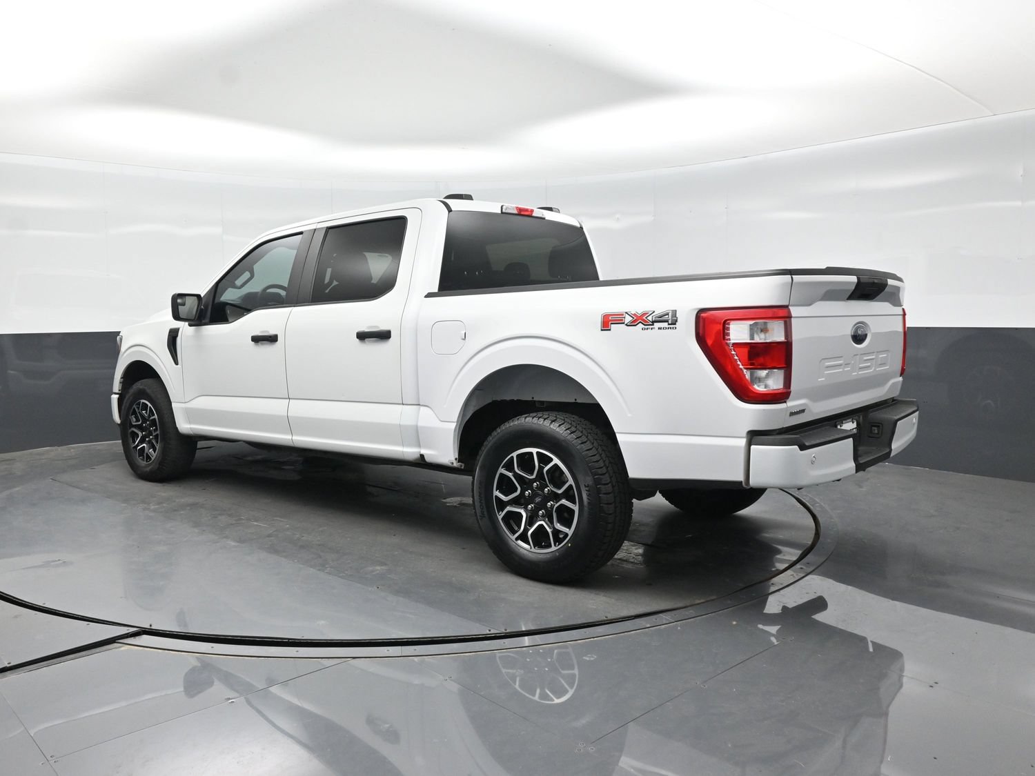 Certified 2023 Ford F150 XL w/ STX Appearance Package AWD/4WD image 4