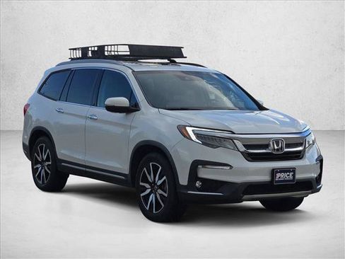 Used 2021 Honda Pilot Touring image 3