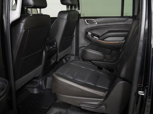 Used 2019 GMC Yukon XL Denali w/ Denali Ultimate Package RWD image 14