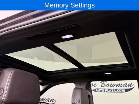 Used 2023 Chevrolet Tahoe LT w/ Luxury Package AWD/4WD image 23