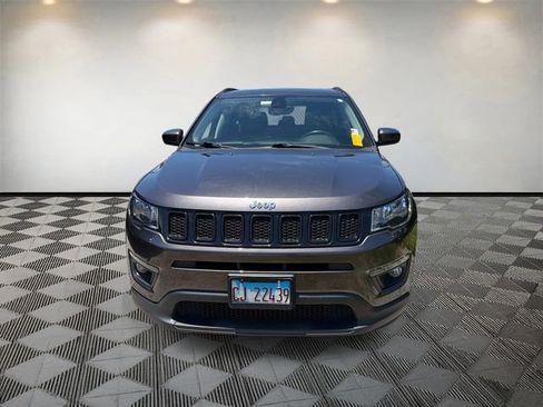 Used 2018 Jeep Compass Latitude w/ Cold Weather Group FWD image 2