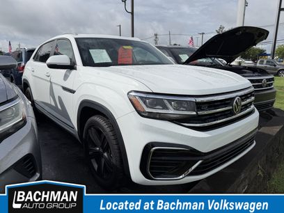 Used 2021 Volkswagen Atlas Cross Sport SE w/ Panoramic Sunroof Package
