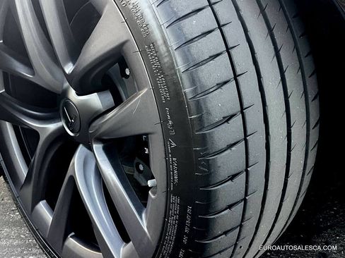 Used 2022 Tesla Model S Plaid image 16