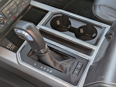 Used 2020 Ford F150 Lariat w/ Equipment Group 502A Luxury image 27