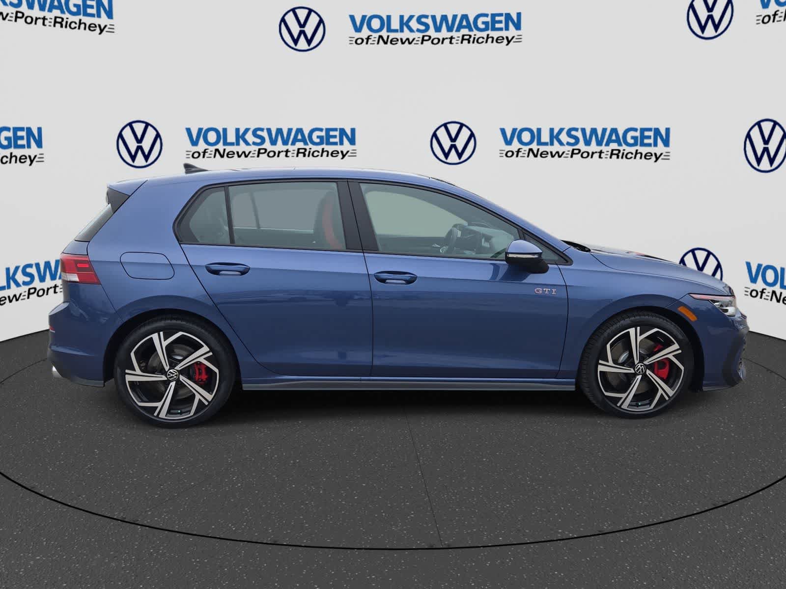 New 2026 Volkswagen GTI SE FWD image 9