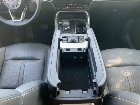 Used 2024 MAZDA CX-90 Plug-In Hybrid w/ Preferred AWD/4WD image 17