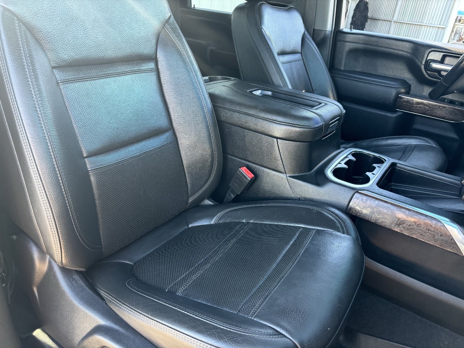 Used 2020 GMC Sierra 2500 Denali w/ Denali Ultimate Package AWD/4WD image 11