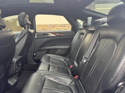 Used 2017 Lincoln MKZ Reserve image 9