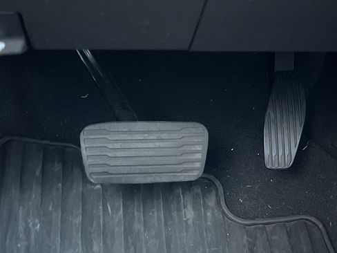 Used 2023 GMC Sierra 1500 Elevation image 42