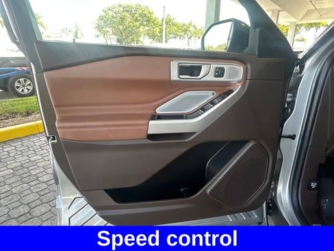 Used 2022 Ford Explorer King Ranch image 37