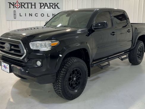 Used 2022 Toyota Tacoma SR5 image 5