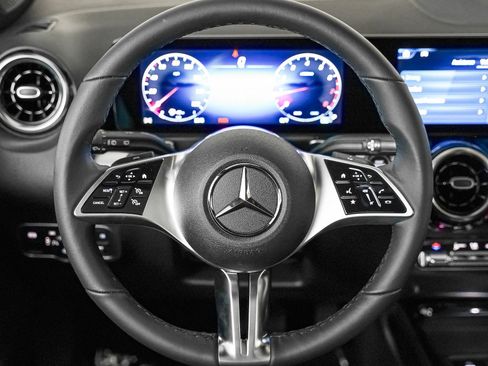 New 2026 Mercedes-Benz GLB 250 250 image 14