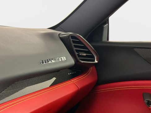 Used 2019 Ferrari 488 GTB RWD image 38