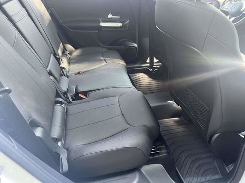 Certified 2023 Mercedes-Benz GLB 250 4MATIC image 21