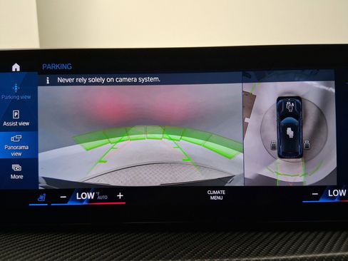 Certified 2023 BMW XM AWD/4WD image 28