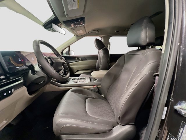 New 2027 Kia Carnival LXS FWD image 21