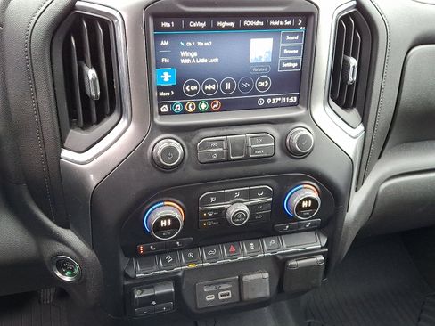 Used 2020 Chevrolet Silverado 1500 LT w/ All-Star Edition image 15