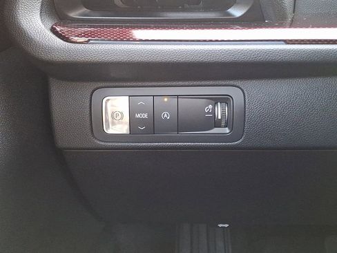 Used 2024 Chevrolet Traverse RS image 26