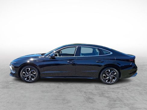 Used 2025 Hyundai Sonata SEL FWD image 2