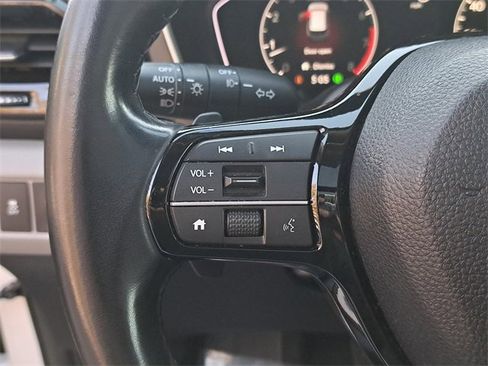 Certified 2025 Honda Pilot Touring image 23