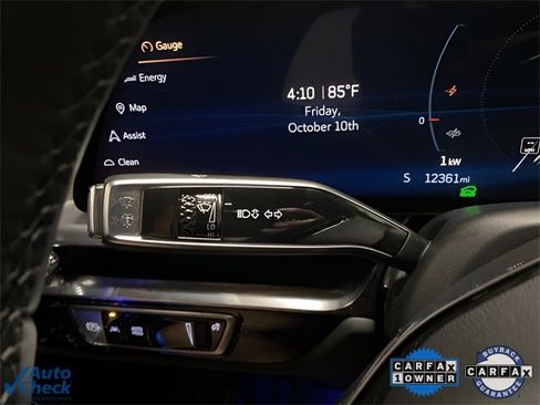 Used 2024 Cadillac Lyriq Luxury image 32