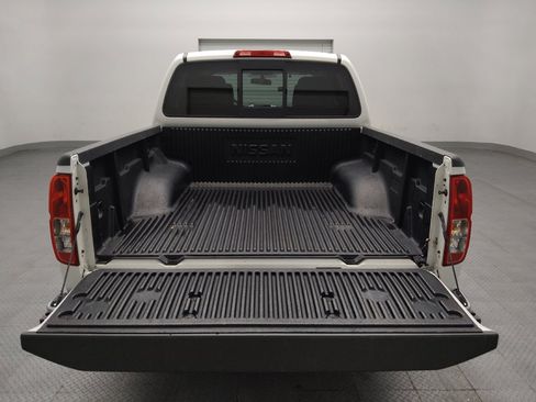 Used 2019 Nissan Frontier SV RWD image 29