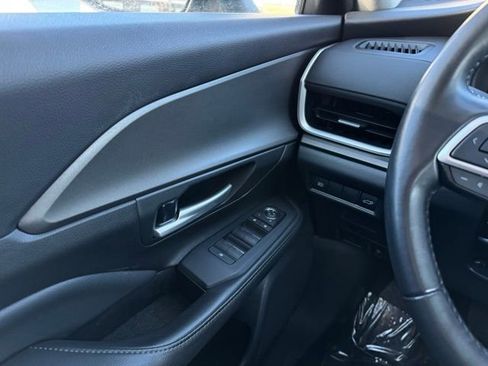 Certified 2024 Toyota Grand Highlander XLE AWD/4WD image 33