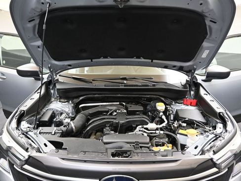 Certified 2025 Subaru Forester Premium AWD/4WD image 9