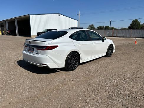 Used 2025 Toyota Camry XSE FWD image 6